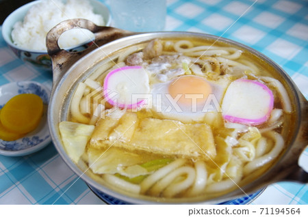 Nabeyaki udon set meal Nabeyaki udon set meal 71194564