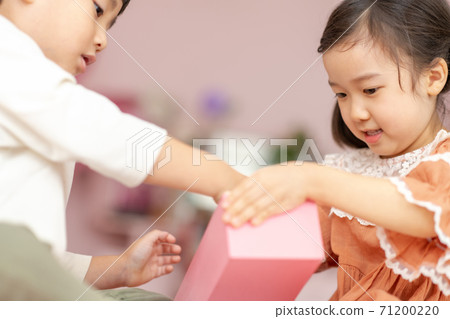 Child Lifestyle Childcare Play Education Child Lifestyle Childcare Play Education 71200220