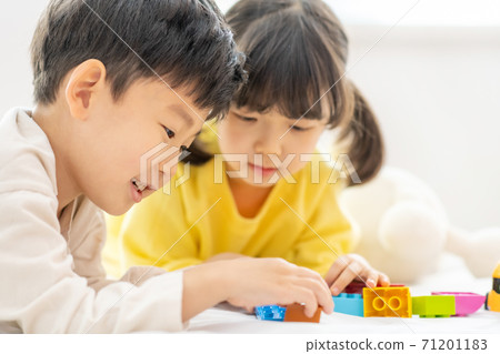 Children's lifestyle play education 71201183