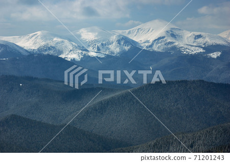 Winter landscape 71201243