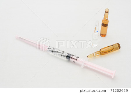 新的日冕病毒疫苗圖像 71202629