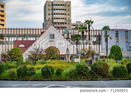 JR Kunitachi Station South Exit Scenery JR Kunitachi Station South Exit Scenery 71208955