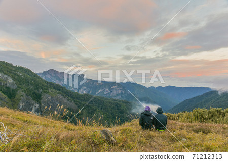 Taiwan Baiyue-Snow Mountain Mountain Main Peak Circle Valley and Shenglin Line Taiwan Baiyue-Snow Mountain Mountain Main Peak Circle Valley and Shenglin Line 71212313