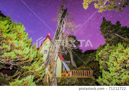 Taiwan Baiyue-Snow Mountain Saint Ridge (Snow North Mountain House and Yushan Juniper Forest) Taiwan Baiyue-Snow Mountain Saint Ridge (Snow North Mountain House and Yushan Juniper Forest) 71212722