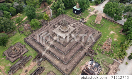 [World Heritage] Angkor archaeological site and Roluos archaeological site in Siem Reap 71212743