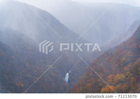 Scenery of Miyagi Zao Takimidai where hail falls, Zao Town, Miyagi Prefecture Scenery of Miyagi Zao Takimidai where hail falls, Zao Town, Miyagi Prefecture 71213070