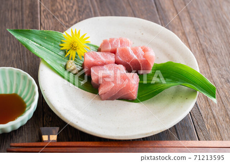 肥金槍魚生魚片 71213595