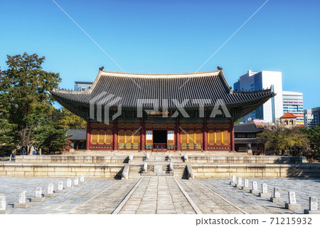 Junghwajeon main throne hall in Deoksugung Palace 71215932
