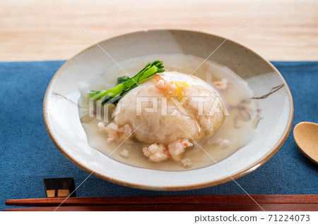 Lotus root and hanpen 71224073