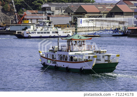 Onomichi Station Ferry Bus Stop for Mukaishima, Onomichi City, Hiroshima Prefecture 71224178