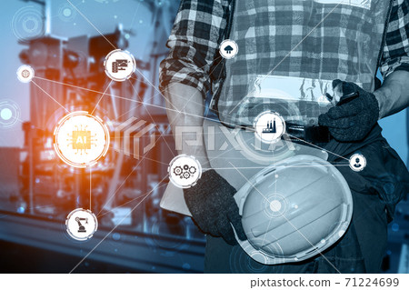 Engineering technology and industry 4.0 smart factory concept Engineering technology and industry 4.0 smart factory concept 71224699