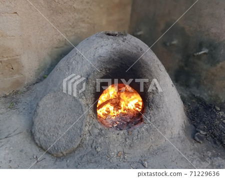 image Clay oven with fire 71229636
