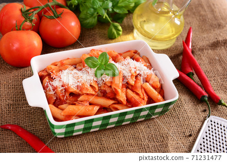 Arabiata pasta 71231477