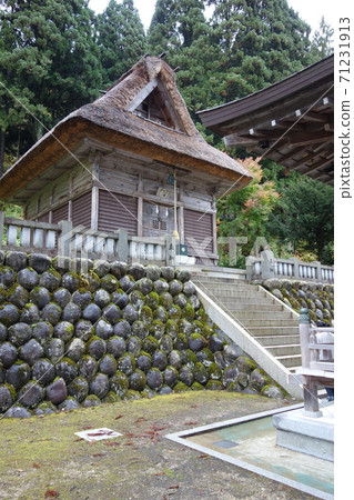 Hakusangu, the oldest wooden building in Toyama Prefecture, Gokayama 71231913