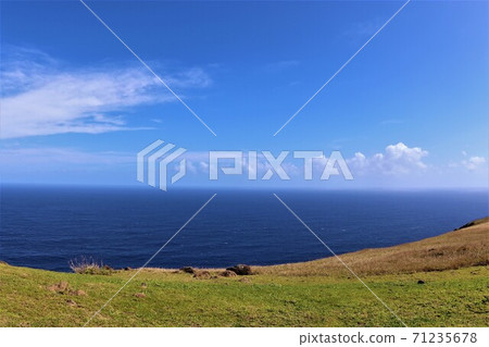 Sea view from Orongo, Easter Island Sea view from Orongo, Easter Island 71235678