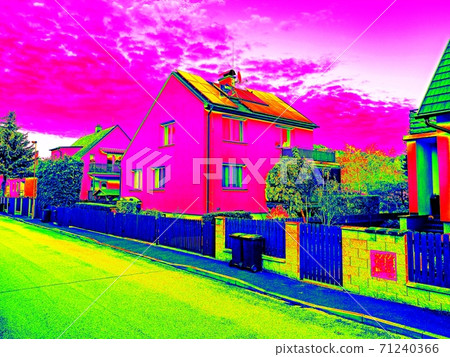 Heat radiation of a large apartment building, measurement of heat losses. Heat radiation of a large apartment building, measurement of heat losses. 71240366
