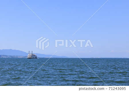 Lake Biwa and Michigan in early summer from Hamaotsu, Otsu City, Shiga Prefecture Lake Biwa and Michigan in early summer from Hamaotsu, Otsu City, Shiga Prefecture 71243095