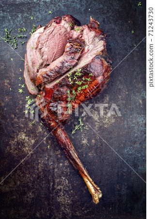 Marinated sliced barbecue aged leg of venison 71243730