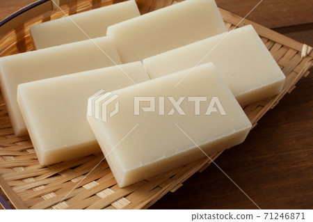 Cut rice cake Cut rice cake 71246871