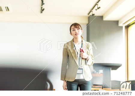  Business image 71248777