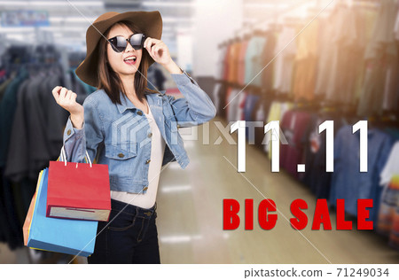 woman teen smiling standing with sunglasses and hat she excited holding shopping bags multi color 71249034