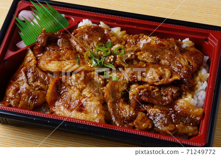 Beef box lunch Beef box lunch 71249772