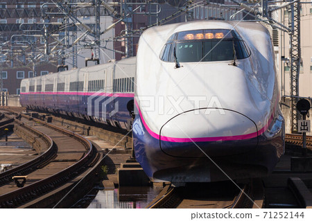 Tohoku Shinkansen_E2 series 71252144