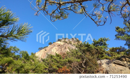 北漢山的自然風光 北漢山的自然風光 71253490
