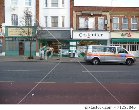 Closed shopping street in London for Christmas 71253840