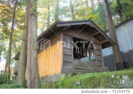 Nagano Prefecture Suwa Taisha Upper Shrine Hongu Gokan Corridor Nagano Prefecture Suwa Taisha Upper Shrine Hongu Gokan Corridor 71254770