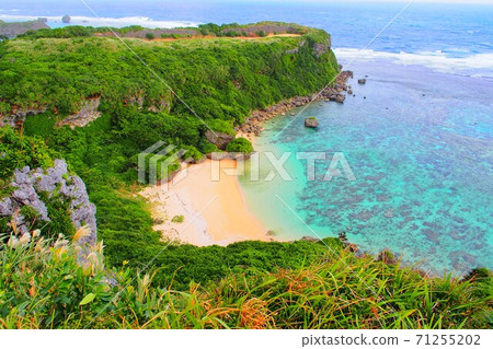 Happy Cliff Okinawa in November Happy Cliff Okinawa in November 71255202