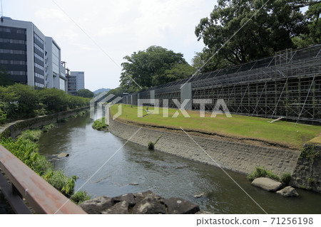 Kumamoto Kumamoto Castle Moat 71256198
