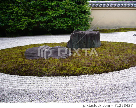 Garden of Hoshunin Temple, Daitokuji Temple, Kyoto Garden of Hoshunin Temple, Daitokuji Temple, Kyoto 71258427