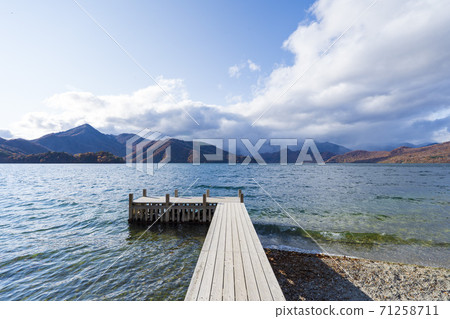 [Tochigi Prefecture] Lake Chuzenji in Oku-Nikko Autumn 71258711