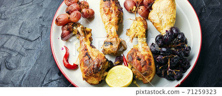Baked chicken drumsticks Baked chicken drumsticks 71259323
