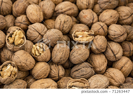 Walnuts for sale 71263447