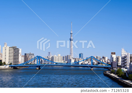 S田川上的清洲橋和東京晴空塔 S田川上的清洲橋和東京晴空塔 71265328