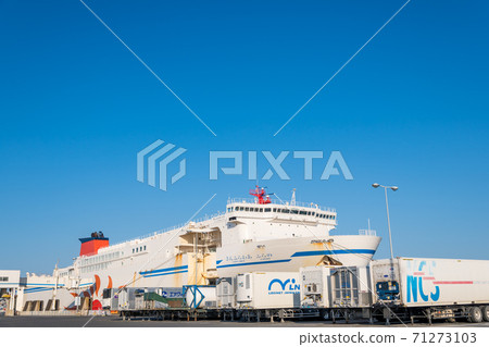 [Sanfurawa Furano anchored at Oarai Port] 71273103