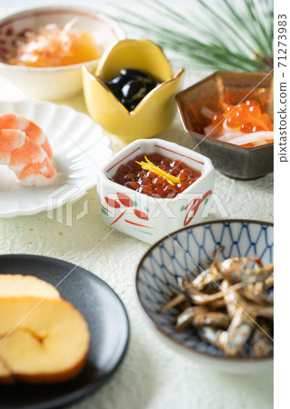 Various New Year dishes 71273983