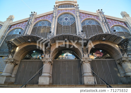 Spain Valencia 71275832