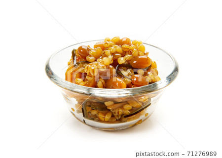 Soy sauce fruit 71276989