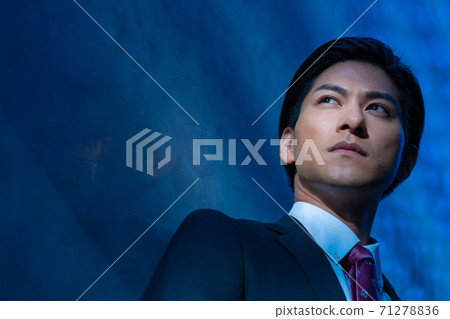 Portrait up of a man in a young suit Portrait up of a man in a young suit 71278836