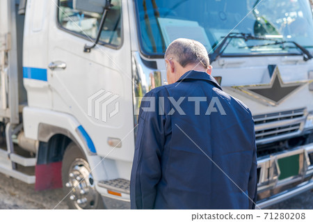Truck driver Truck driver 71280208