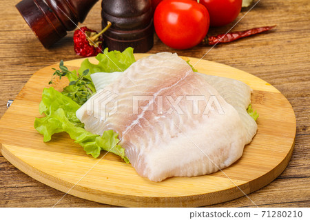 Raw pangasius fillet for cooking Raw pangasius fillet for cooking 71280210