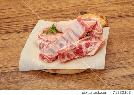 raw lamb ribs