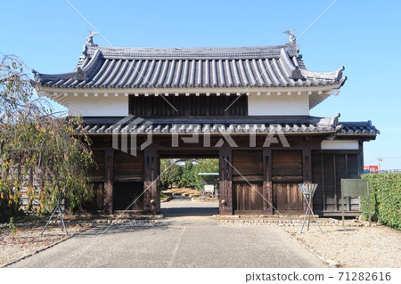 Nishio Castle Brass Stone Gate 71282616