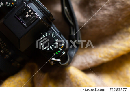 Film camera shutter speed adjustment dial 71283277