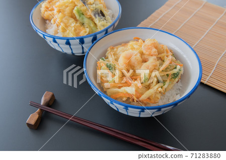 Tendon Kakiagedon碗圖片素材 71283880