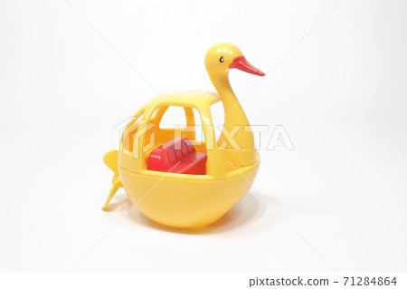 a scale of duck boat at white back ground 71284864