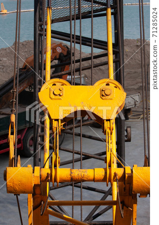 11 Nov 2007 close up of Yellow crane arm at the site 11 Nov 2007 close up of Yellow crane arm at the site 71285024